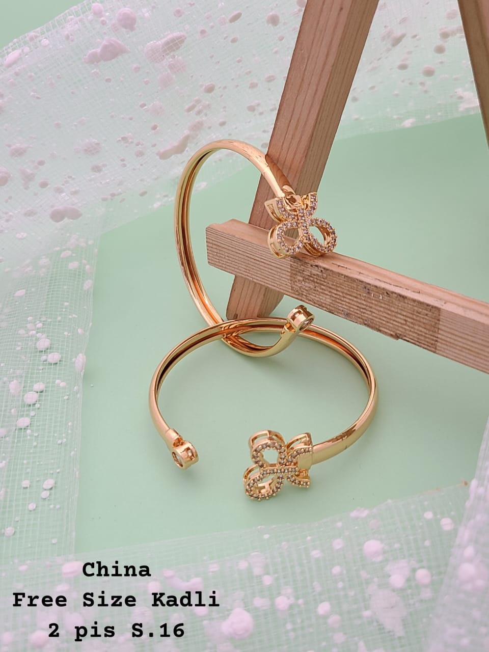 China Designer Daily Wear Kadli Bracelets Wholesale Price In Surat
